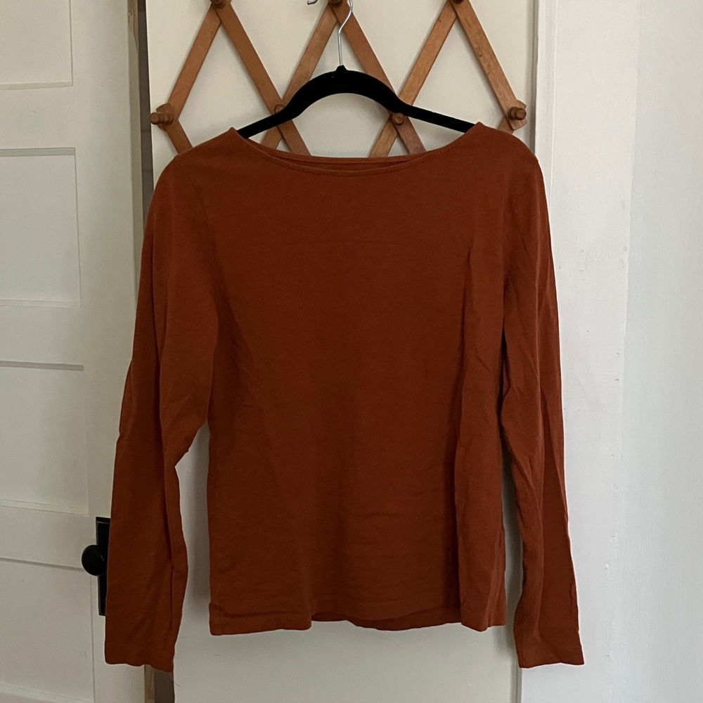100% cotton J Crew “Artists tee”
